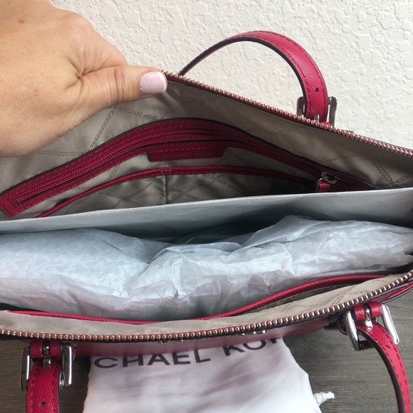 Michael Kors red purse - Picture 4 of 6